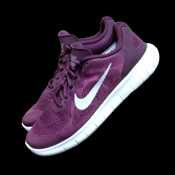 Nike Shoes - 🌺Nike 2017 Free Run🌸